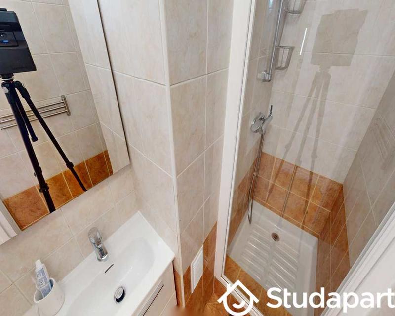 Chambre - 110 m² - 1 pièce