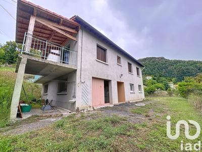 Maison - 136 m² - 8 pièces