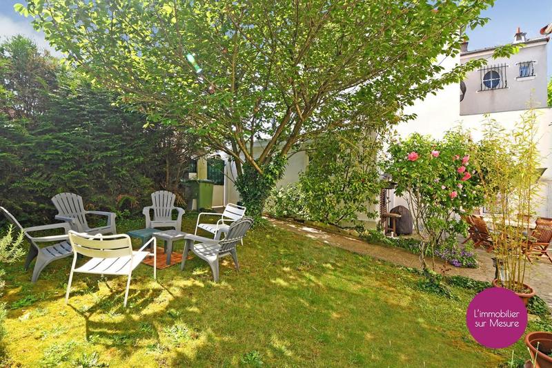 Villa - 230 m² - 8 pièces