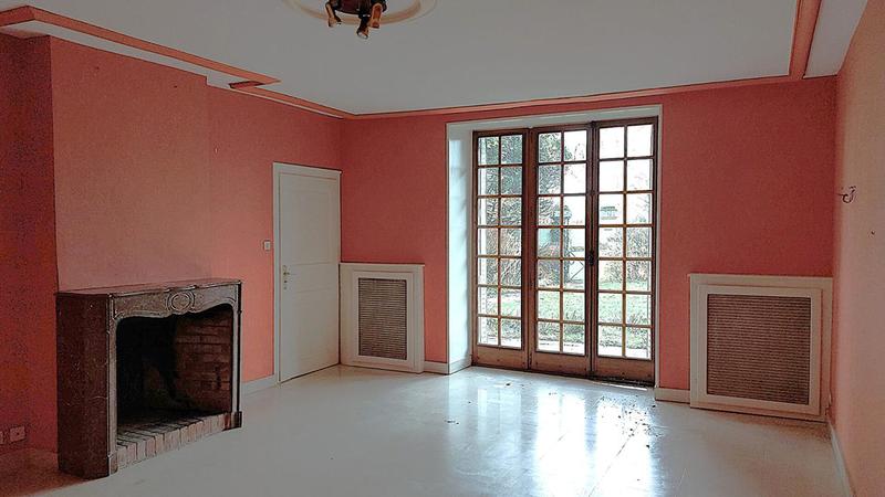 Maison - 331 m² - 10 pièces