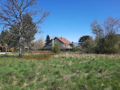 Terrain constructible - 2 000 m²