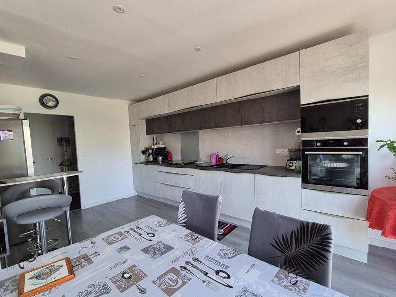 Maison - 136 m² - 6 pièces