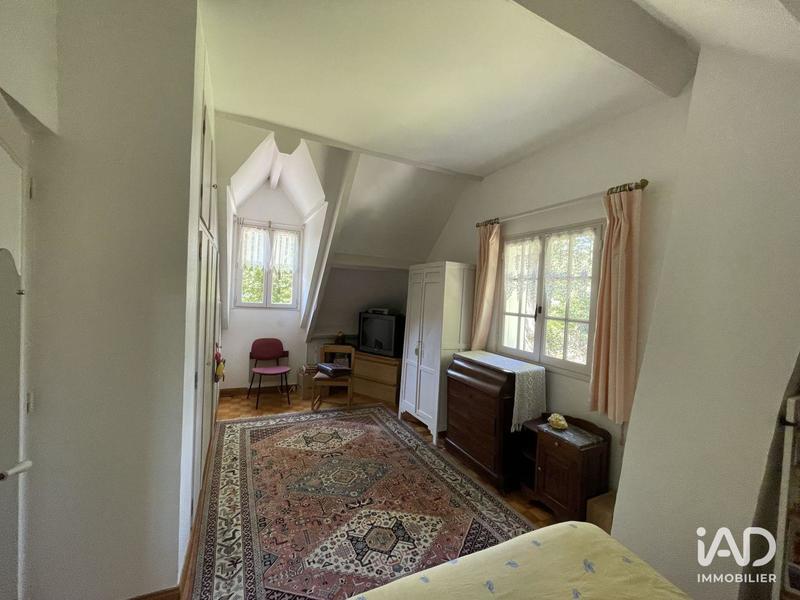 Maison - 177 m² - 5 pièces