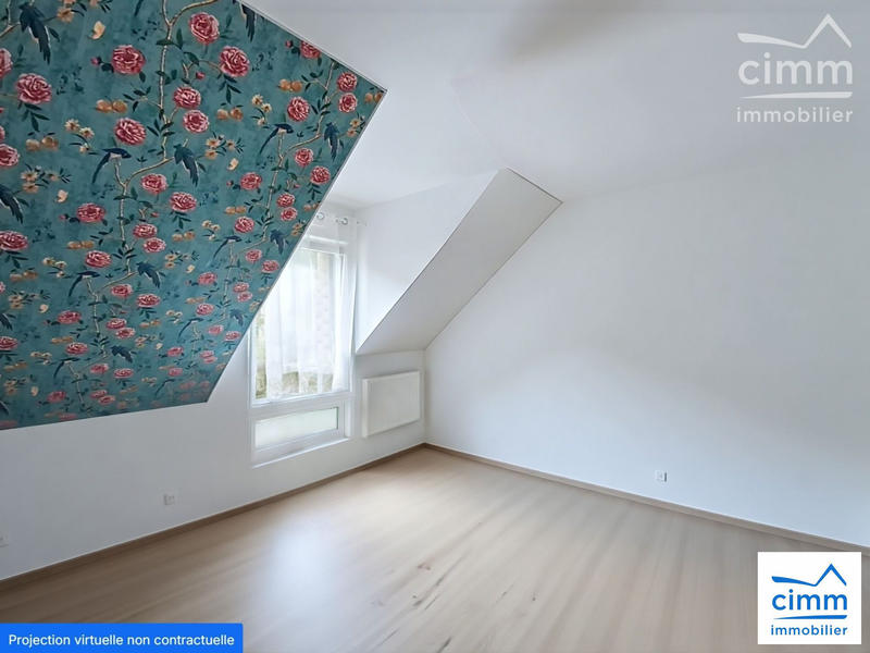 Maison - 90 m² - 4 pièces