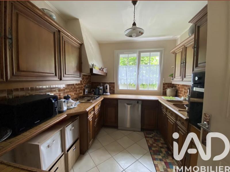 Maison - 94 m² - 5 pièces