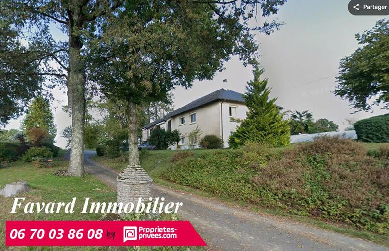 Maison - 260 m² - 12 pièces