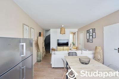 Chambre - 12 m² - 1 pièce