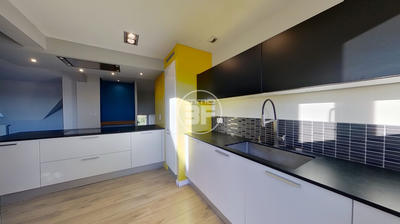 Appartement - 130 m² - 5 pièces