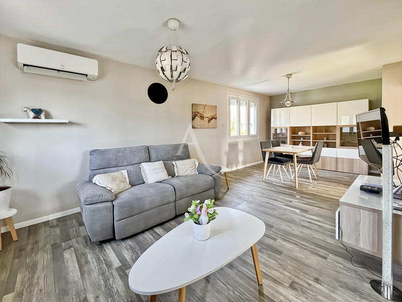 Maison - 87 m² - 5 pièces