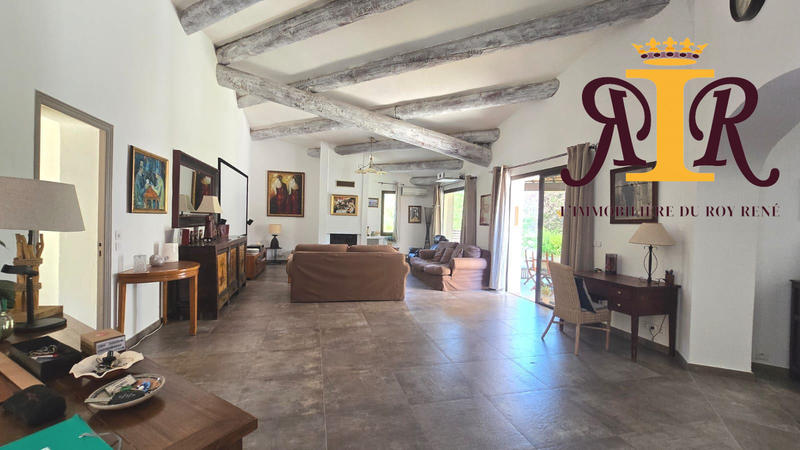 Maison contemporaine - 187 m² - 5 pièces