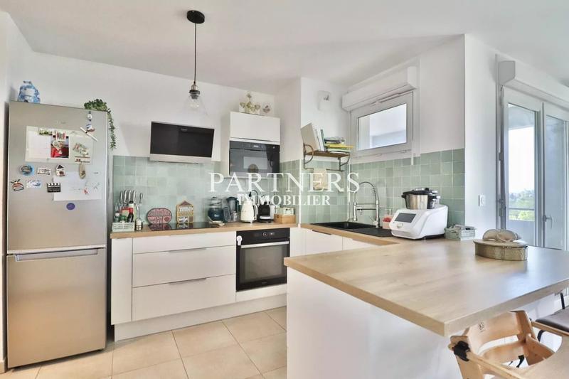 Appartement - 82 m² - 4 pièces