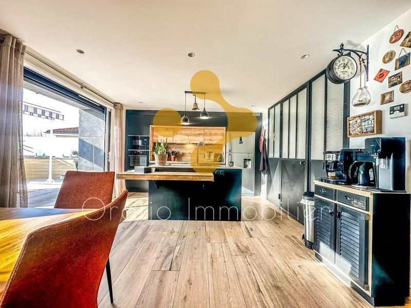 Maison de village - 261 m² - 10 pièces