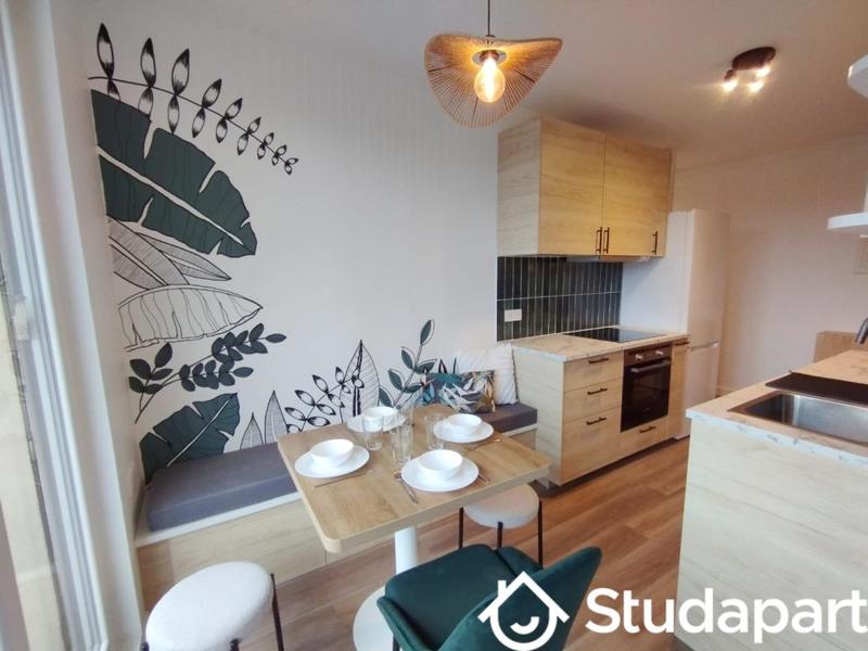 Chambre - 9 m² - 1 pièce