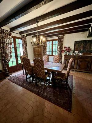 Maison - 177 m² - 6 pièces