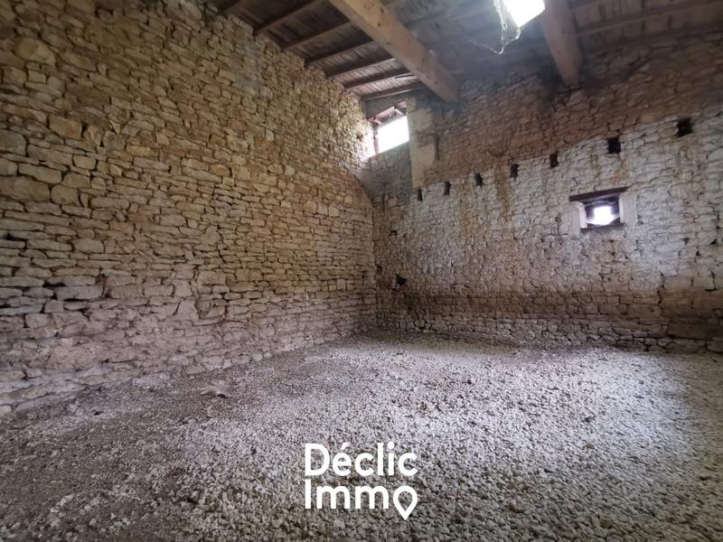 Grange - 120 m² - 2 pièces