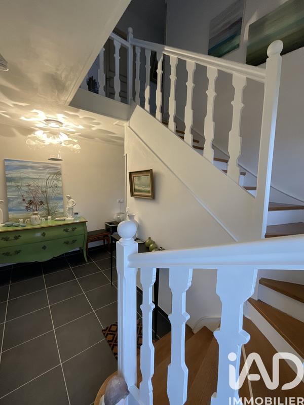 Maison - 182 m² - 7 pièces