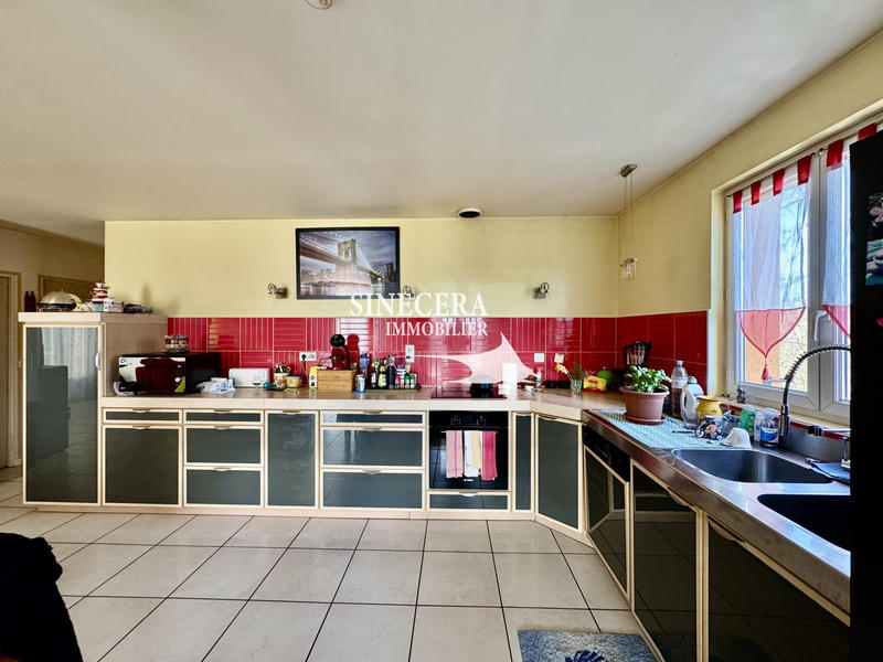 Maison - 200 m² - 10 pièces