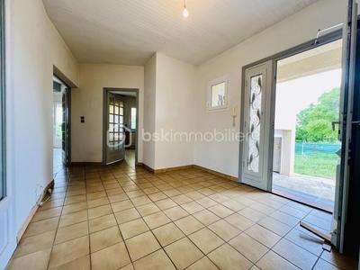 Villa - 200 m² - 8 pièces