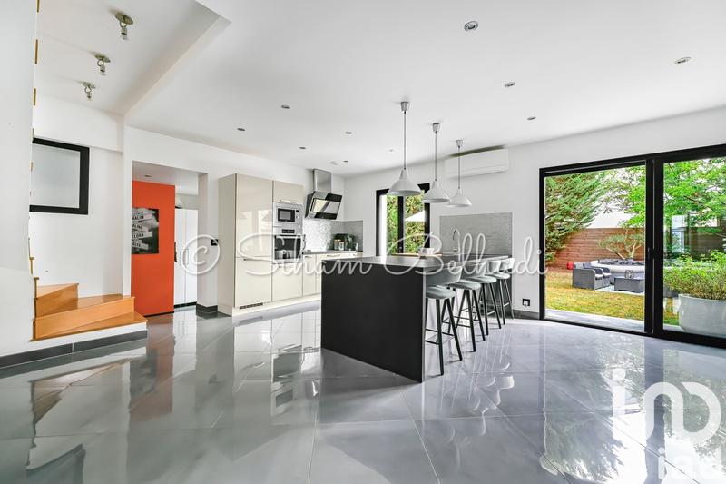 Maison - 190 m² - 6 pièces