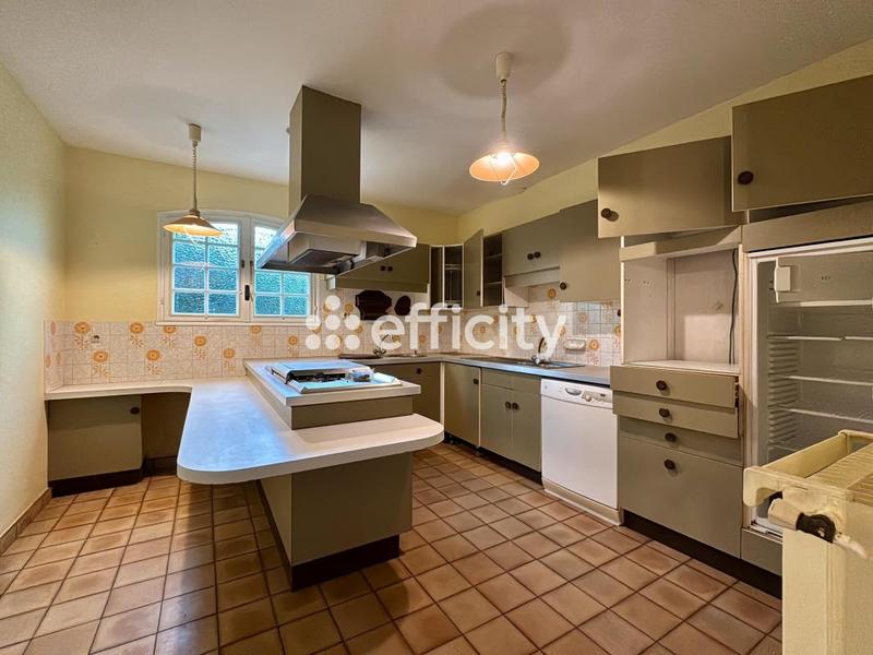 Maison - 183 m² - 5 pièces