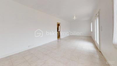 Maison - 86 m² - 4 pièces