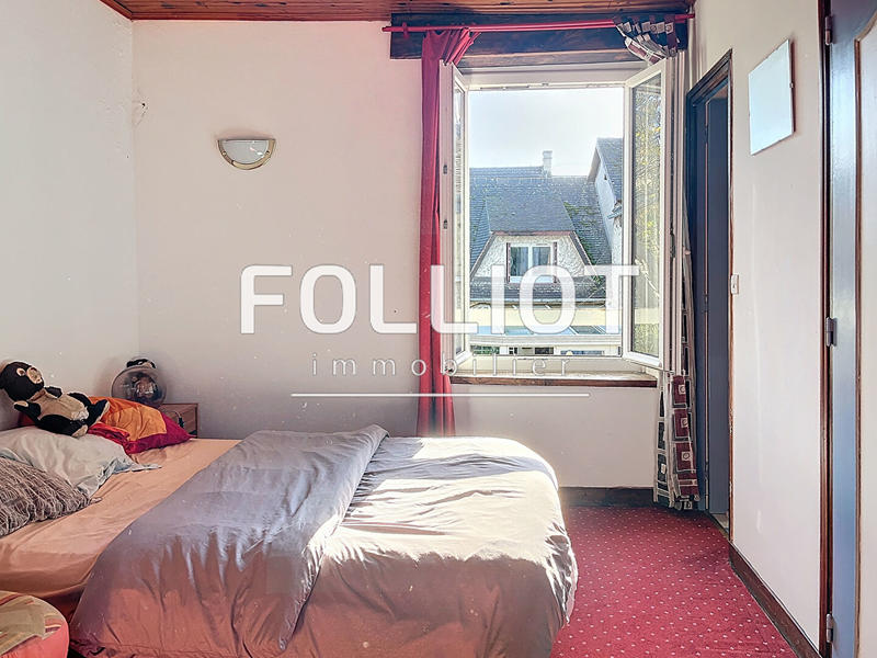 Maison - 206 m² - 8 pièces