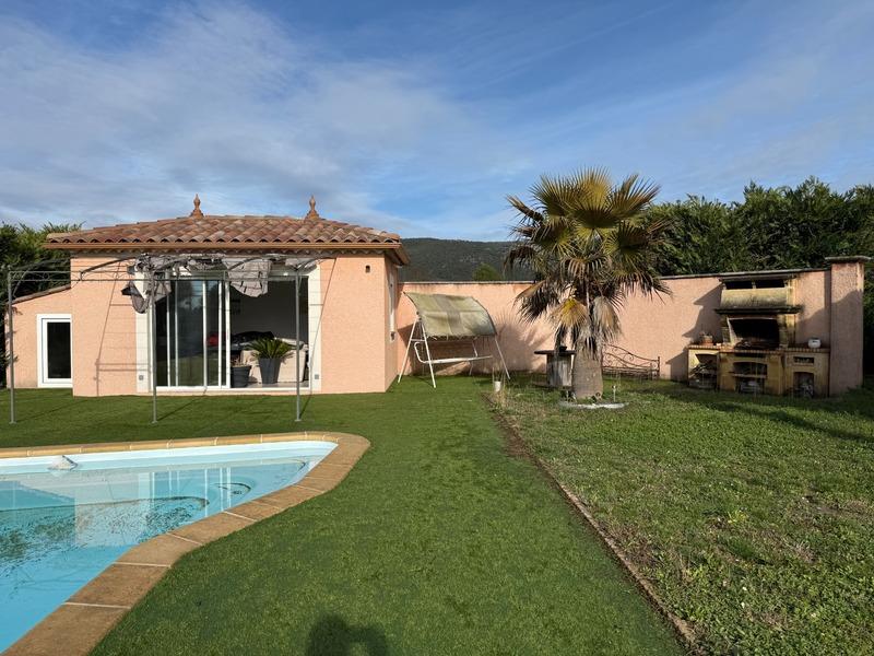 Maison - 141 m² - 5 pièces