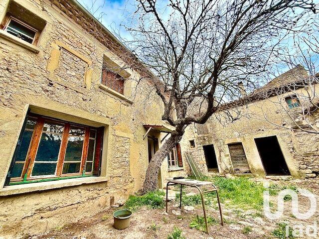 Maison - 90 m² - 6 pièces