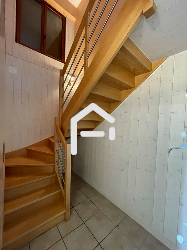 Maison - 160 m² - 7 pièces