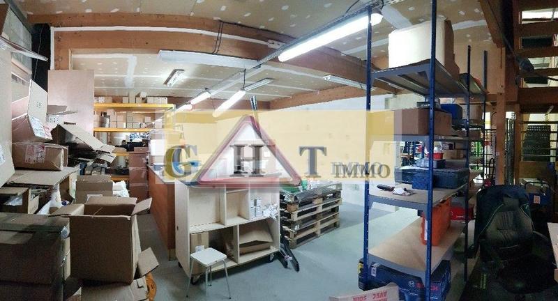 Entrepôt - 110 m²