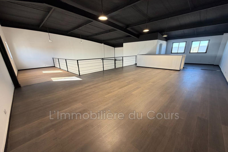 Local commercial - 200 m²