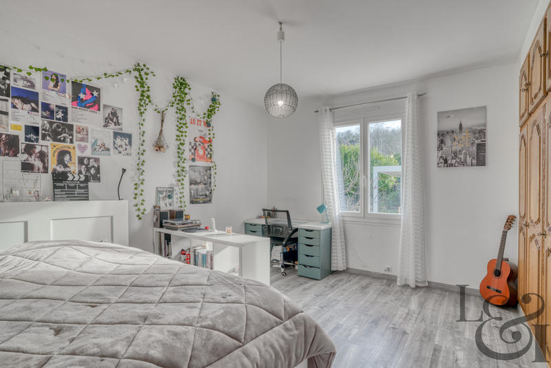 Maison - 166 m² - 6 pièces