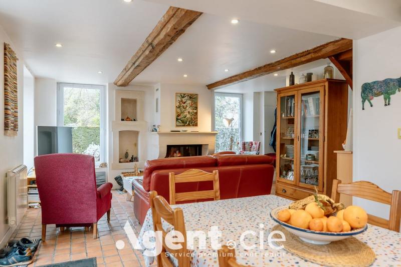 Maison ancienne - 170 m² - 9 pièces