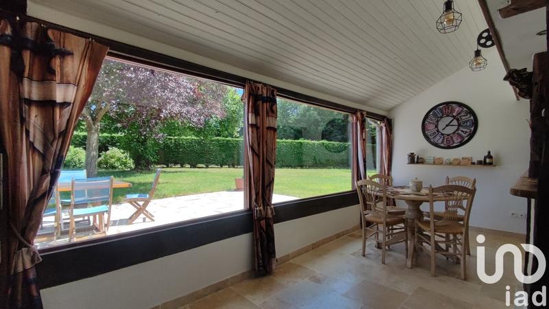 Maison - 230 m² - 13 pièces