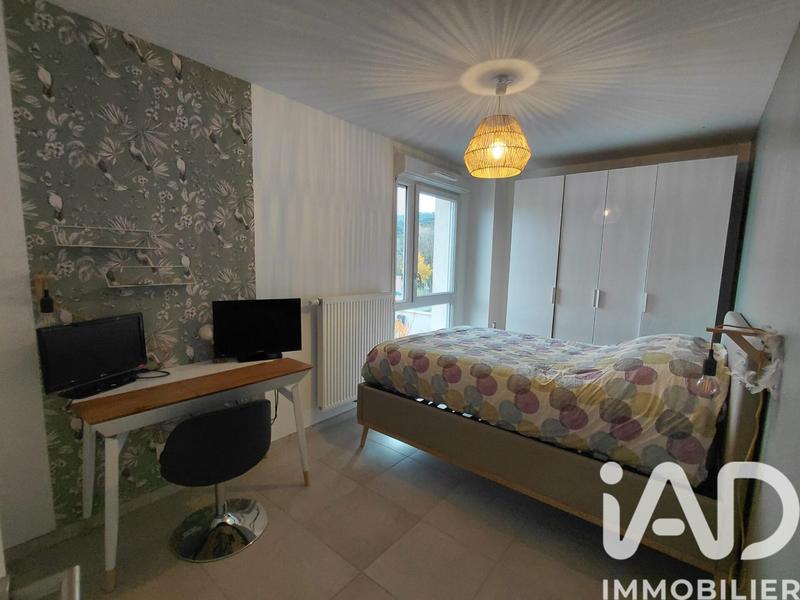 Maison - 90 m² - 3 pièces