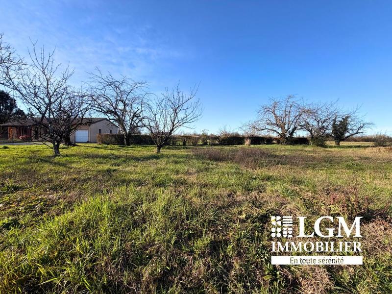 Terrain constructible - 834 m²