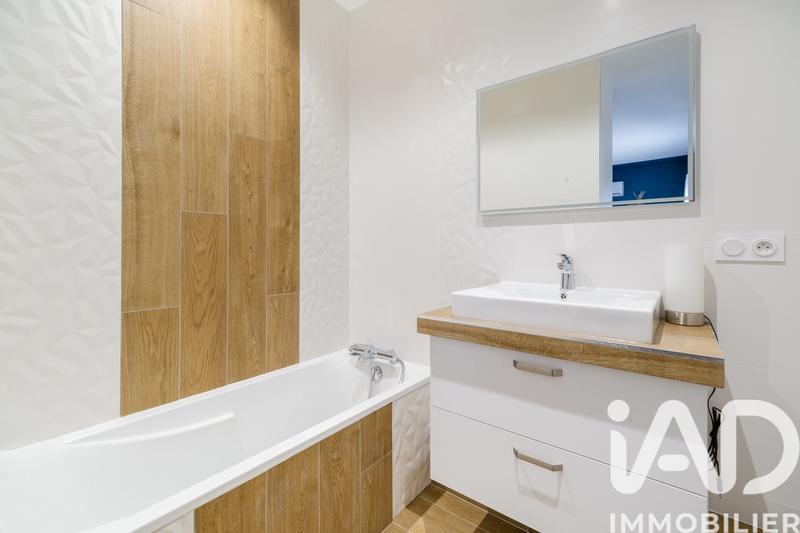 Maison - 193 m² - 5 pièces