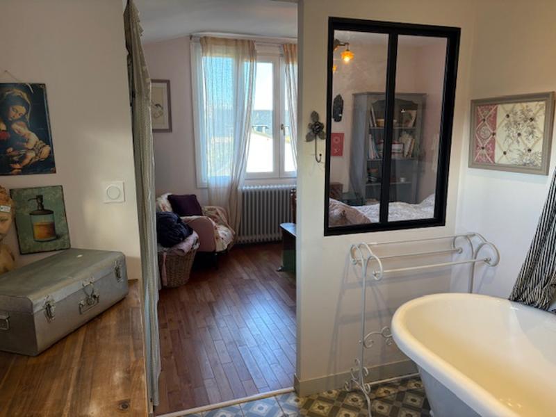 Maison - 206 m² - 7 pièces