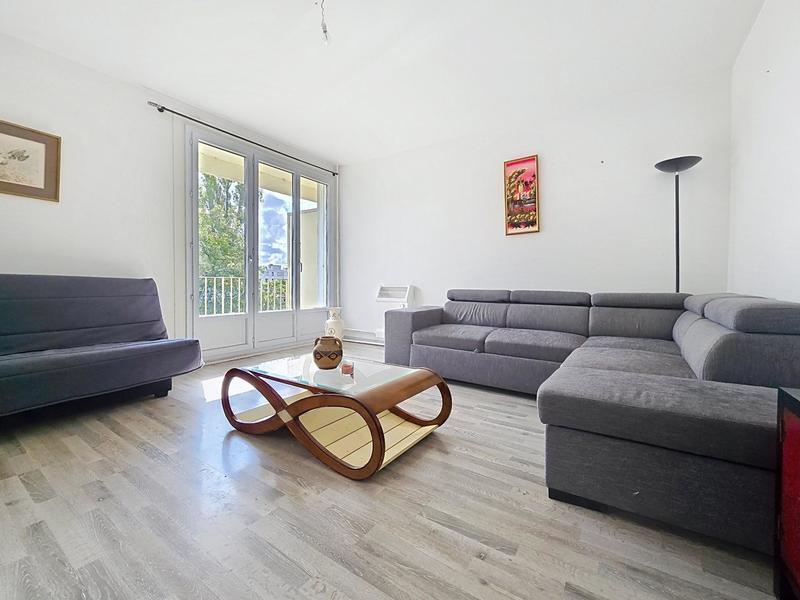 Appartement - 70 m² - 3 pièces