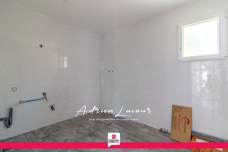 Parking / Garage - 106 m²