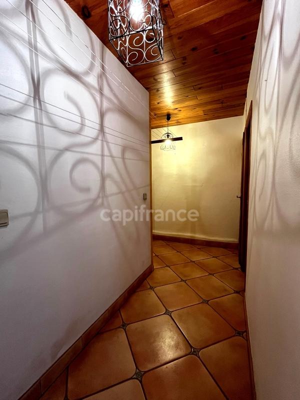 Maison de campagne - 320 m² - 9 pièces