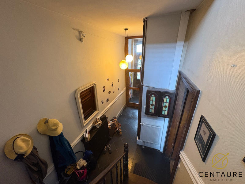 Maison ancienne - 177 m² - 6 pièces