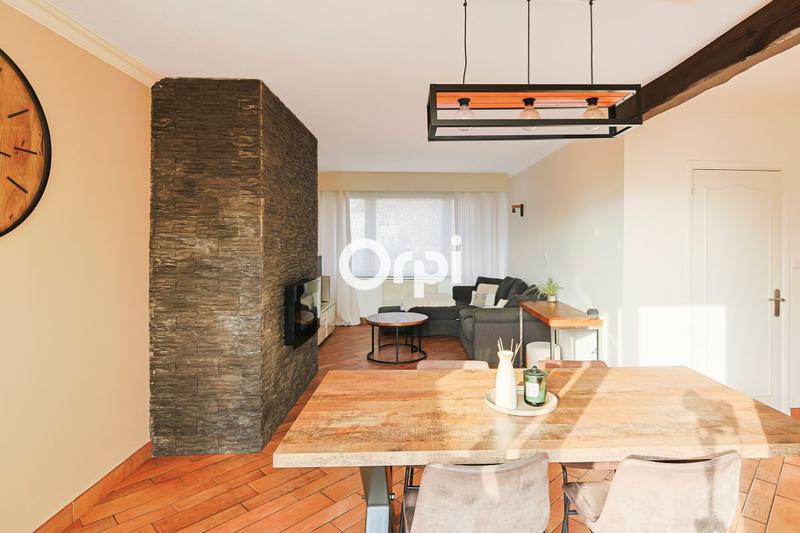 Maison - 90 m² - 5 pièces