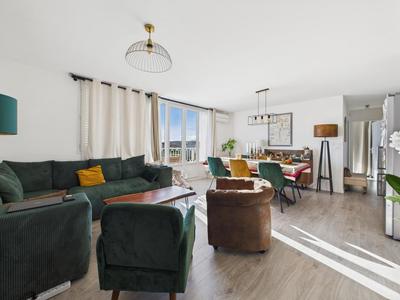 Appartement - 75 m² - 5 pièces