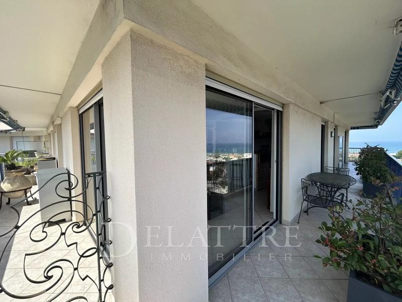 Appartement - 163 m² - 6 pièces