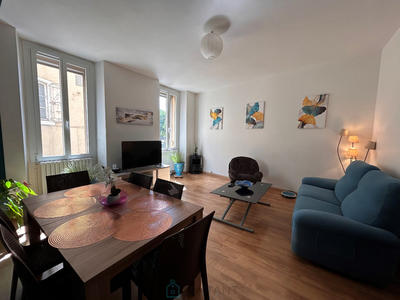 Appartement - 70 m² - 4 pièces