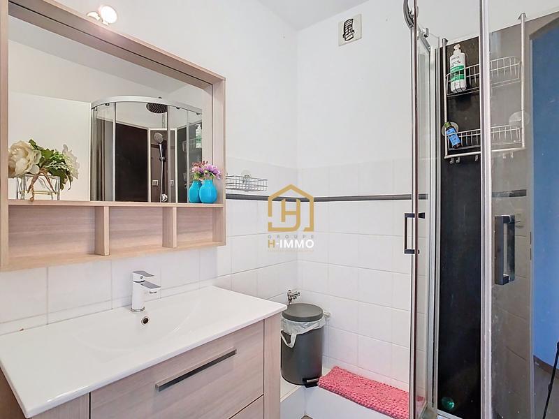 Appartement - 97 m² - 5 pièces