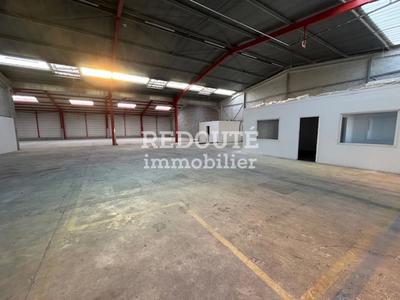 Entrepôt - 1 094 m²