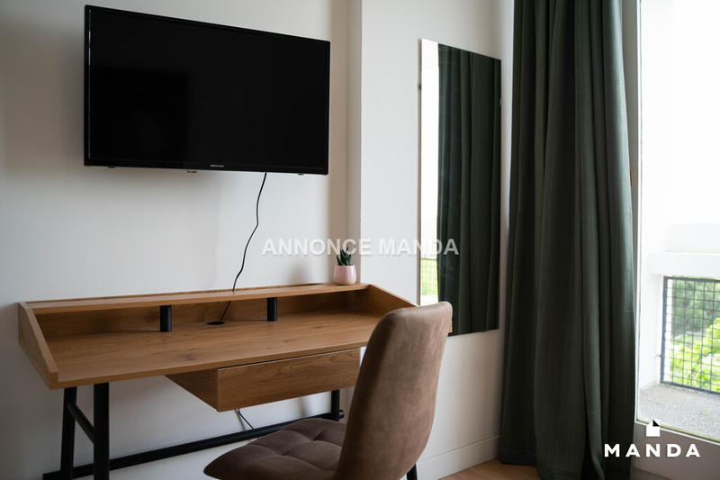 Chambre - 10 m² - 5 pièces