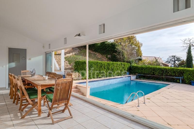 Maison - 177 m² - 5 pièces